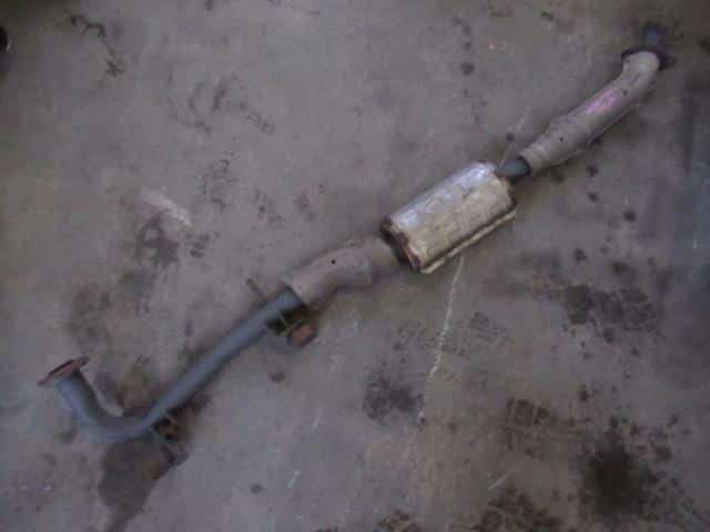 Exhaust Center Muffler NISSAN Laurel 2000 GF-GC35 — photo 2