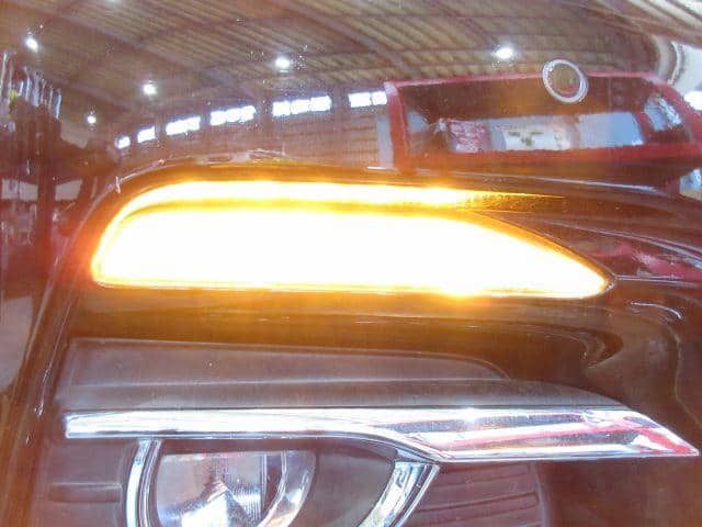 Turn Signal Light NISSAN Skyline 2014 DAA-HV37 — photo 4