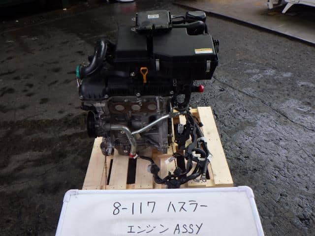 R06A Engine SUZUKI Hustler 2014 DBA-MR31S 1110050M11 — photo 1