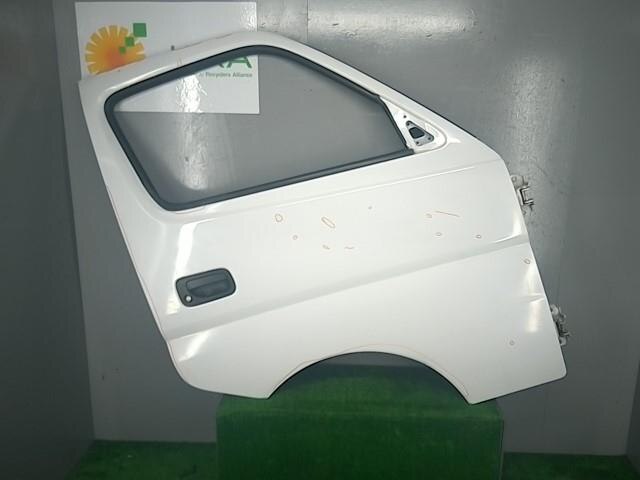 Front Right Door Assembly NISSAN Caravan Van 2006 LC-CQGE25 — photo 1