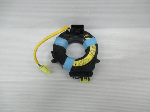 Electrical Component TOYOTA Mark II Qualis 1998 GF-MCV21 — photo 1