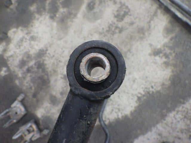 Stabilizer Bar Link SUZUKI Jimny 1990 M-JA11V — photo 3