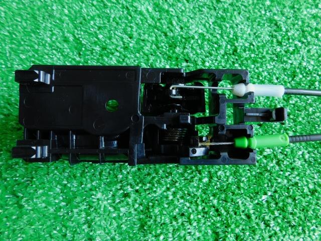 Door Lock Solenoid TOYOTA Probox 2015 DBE-NSP160 — photo 6