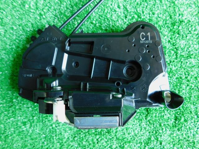 Door Lock Solenoid TOYOTA Probox 2015 DBE-NSP160 — photo 2
