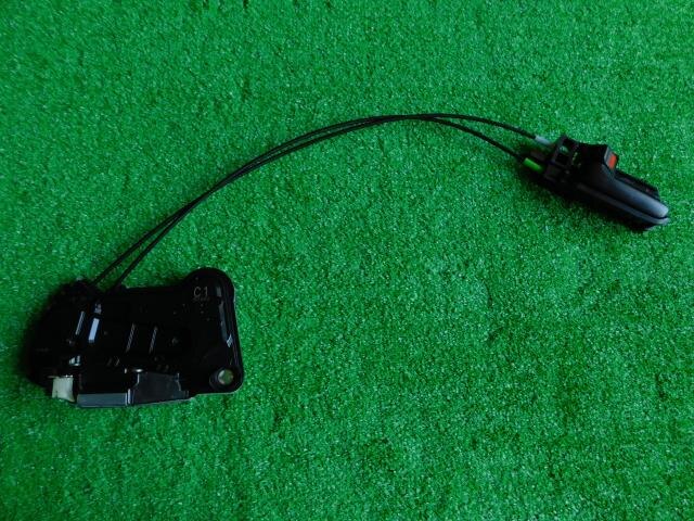 Door Lock Solenoid TOYOTA Probox 2015 DBE-NSP160 — photo 1