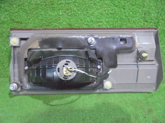 Left Tail Light MITSUBISHI Delica D5 2009 DBA-CV5W — photo 2