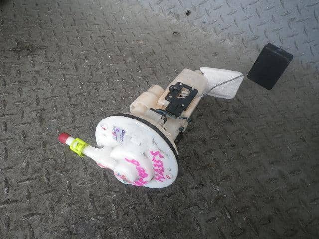 Fuel Pump SUZUKI Alto 2013 DBA-HA35S 1510072M11 — photo 1
