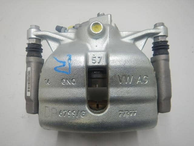 Front Right Caliper VOLKSWAGEN Passat 2021 3BA-3CDPC — photo 1