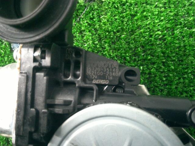 Front Left Door Regulator TOYOTA Vitz 2006 CBA-NCP95 — photo 3