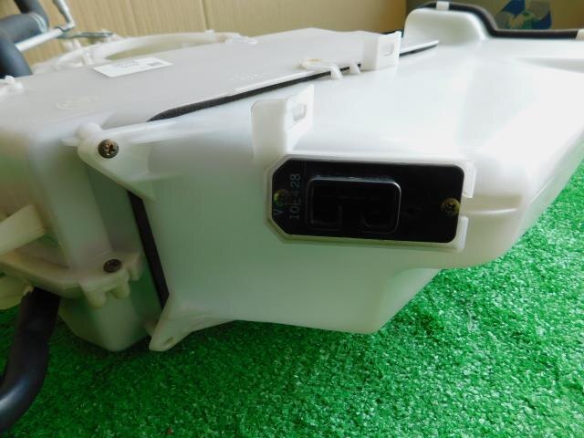 Air Conditioner Assembly TOYOTA Ipsum 2003 UA-ACM21 — photo 3