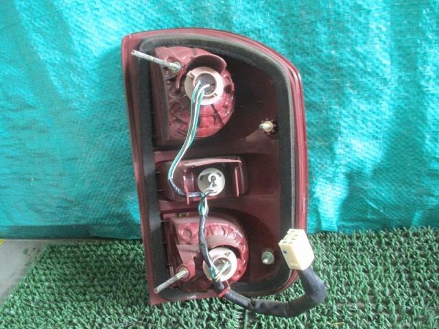 Left Tail Light TOYOTA RAV4 2005 CBA-ZCA26 — photo 5