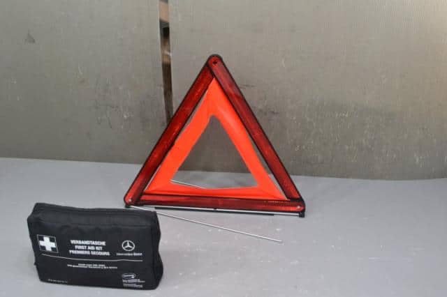 Exterior Parts MERCEDES-BENZ Benz b class 2007 CBA-245232 A169 860 01 50 A171 890 01 97 — photo 1