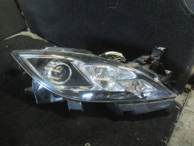 Right Headlight MAZDA Atenza 2008 DBA-GH5FW — photo 1