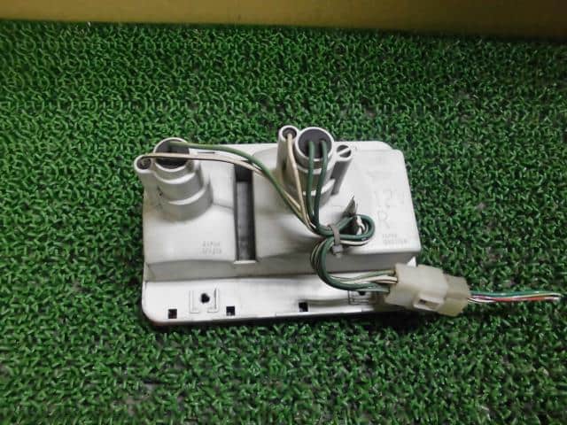 Right Tail Light DAIHATSU Hijet 2000 GD-S200P — photo 2