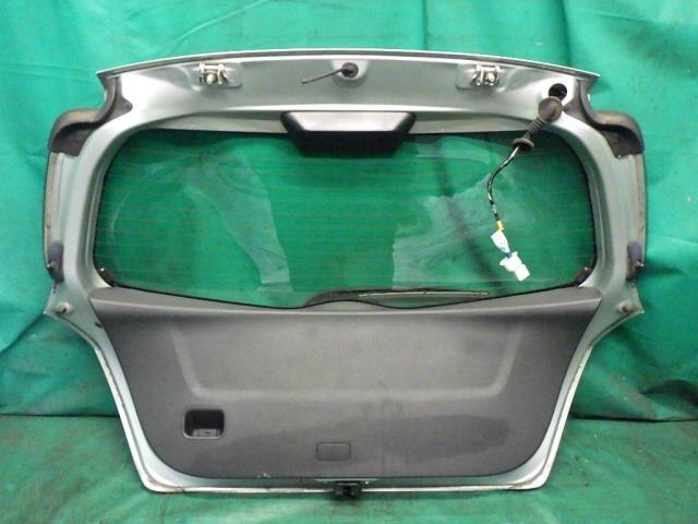 Back Door Assembly TOYOTA Vitz 2009 DBA-KSP90 — photo 5