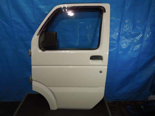 Front Left Door Assembly SUZUKI Carry 2002 LE-DA63T 6800267H00 — photo 1