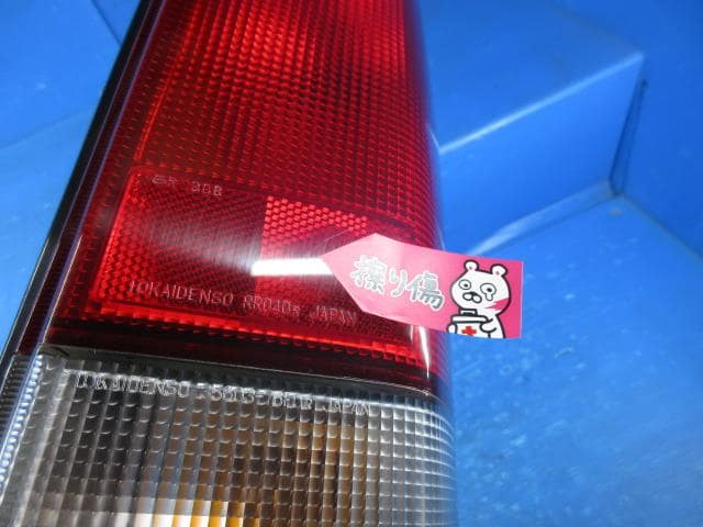 Right Tail Light SUZUKI Wagon R 2000 GF-MC21S — photo 3