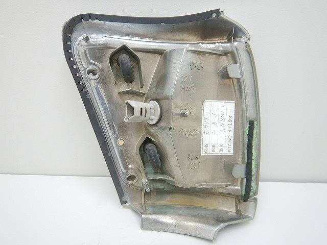 Left Side Marker Light TOYOTA Hilux Surf 1992 Q-LN130 — photo 4