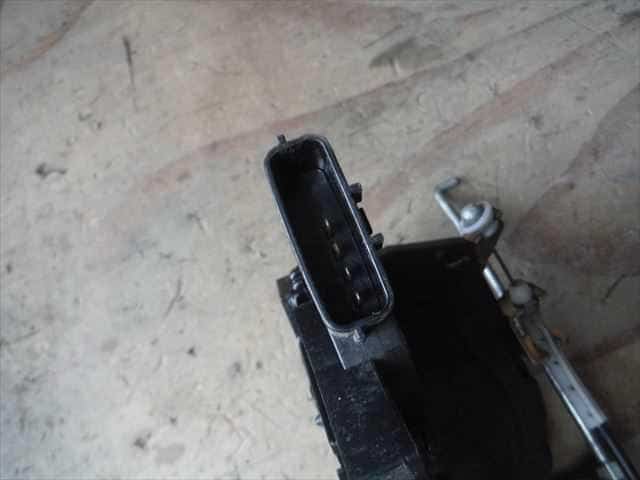 Door Lock Solenoid NISSAN Note 2005 DBA-NE11 — photo 6