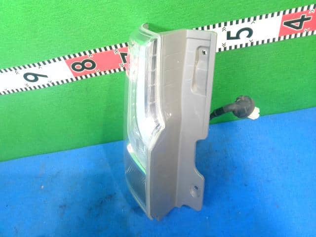 Left Tail Light SUZUKI Solio 2016 DAA-MA36S 3567081PC0 — photo 3