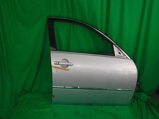 Front Right Door Assembly NISSAN Fuga 2005 CBA-Y50 — photo 1