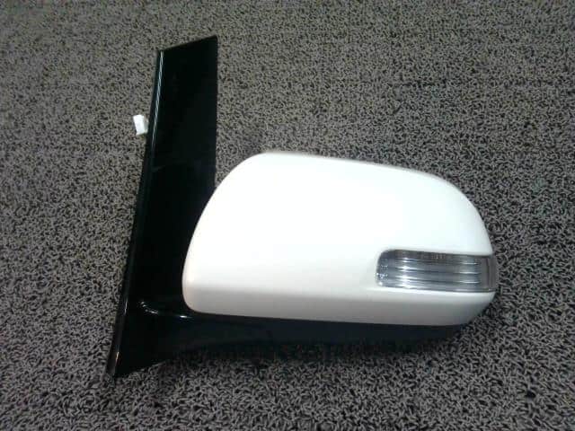 Left Side Mirror TOYOTA Alphard 2008 DBA-ANH20 — photo 1