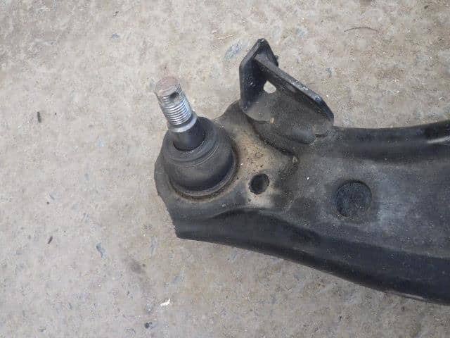 Front Right Lower Control Arm HONDA N-one 2014 DBA-JG1 — photo 4