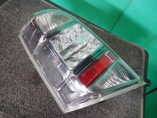 Left Tail Light HONDA Life 2011 DBA-JC1 — photo 2