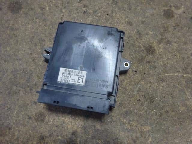 Engine Control Unit NISSAN Moco 2003 UA-MG21 — photo 1