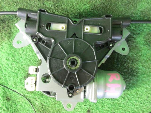 Power Slide Door Motor NISSAN Elgrand 2012 DBA-PE52 — photo 3