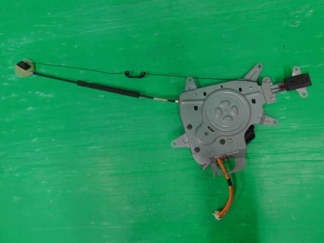 Power Slide Door Motor NISSAN Lafesta 2006 DBA-B30 — photo 2
