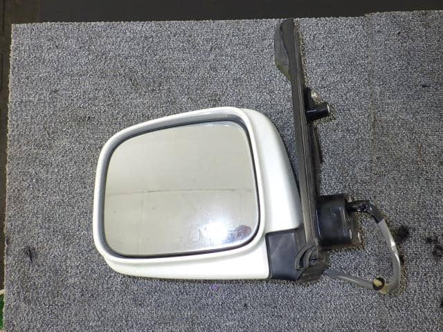Left Side Mirror HONDA Step Wagon 2004 CBA-RF5 — photo 2