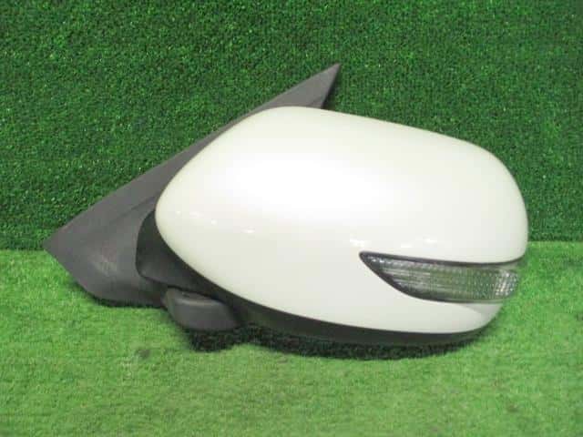 Left Side Mirror SUBARU Exiga 2010 DBA-YA9 — photo 1