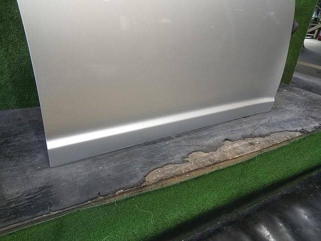 Front Right Door Assembly SUZUKI Swift 2007 DBA-ZC11S — photo 4