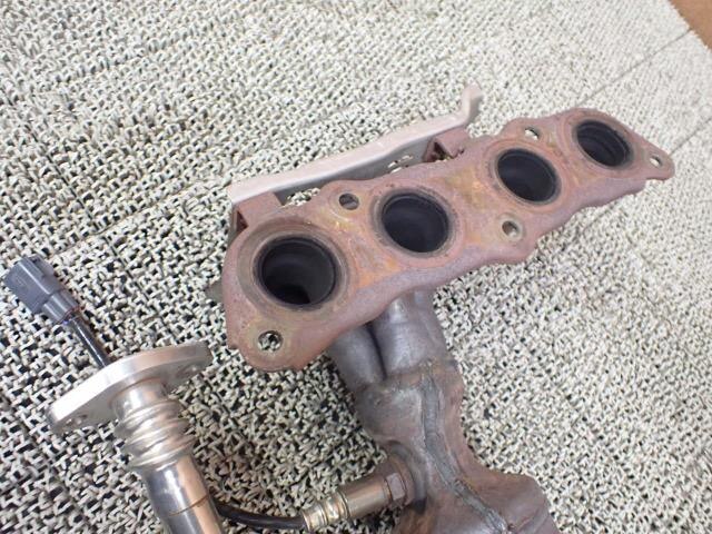 Exhaust Manifold TOYOTA Vitz 2010 DBA-SCP90 — photo 4
