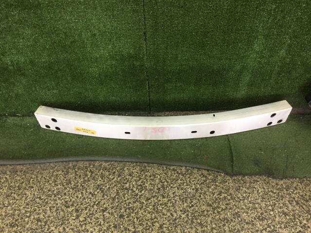 Front Bumper Reinforcement TOYOTA Vista 2000 GF-SV50 — photo 1
