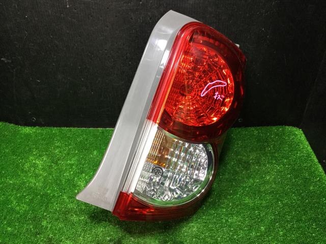 Right Tail Light TOYOTA Corolla Rumion 2007 DBA-NZE151 — photo 1