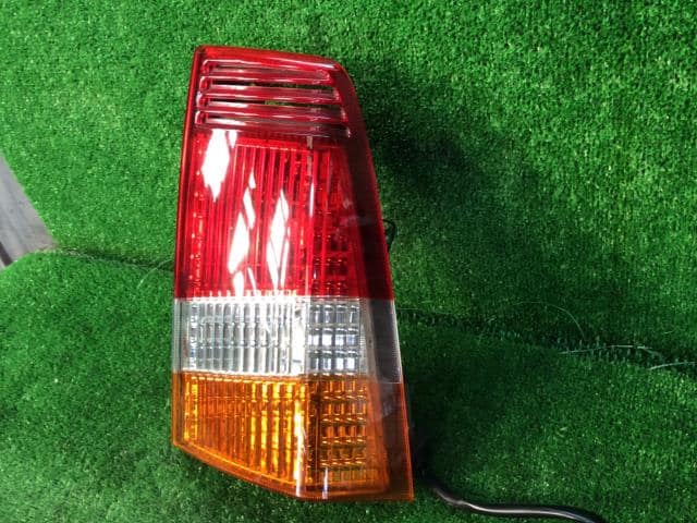 Right Tail Light MITSUBISHI Toppo Bj 2000 GF-H41A — photo 2