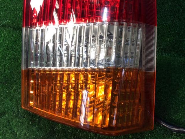 Right Tail Light MITSUBISHI Toppo Bj 2000 GF-H41A — photo 4