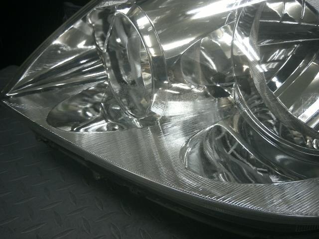 Left Headlight TOYOTA Wish 2003 UA-ZNE10 — photo 4