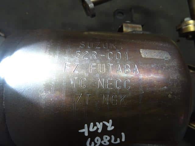 Exhaust Manifold SUZUKI Swift 2017 DAA-ZC53S 1411052R00H02 — photo 3