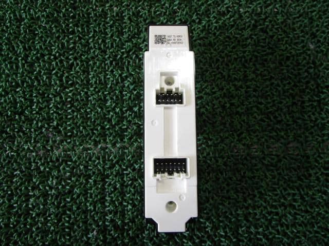 Power Window Switch MAZDA Atenza 2010 DBA-GHEFP G39A66350A — photo 2