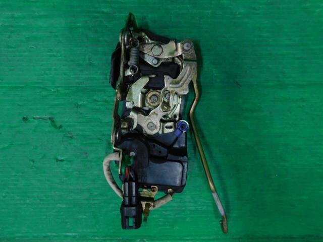 Door Lock Solenoid TOYOTA Mark II 1990 E-GX81 — photo 2