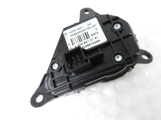 Switch MERCEDES-BENZ Benz e class 2009 DBA-207356 A2048210151 — photo 4
