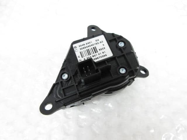 Switch MERCEDES-BENZ Benz e class 2009 DBA-207356 A2048210151 — photo 3