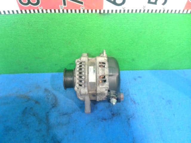 Alternator SUZUKI Wagon R 2013 DBA-MH34S 3140072M04 — photo 1
