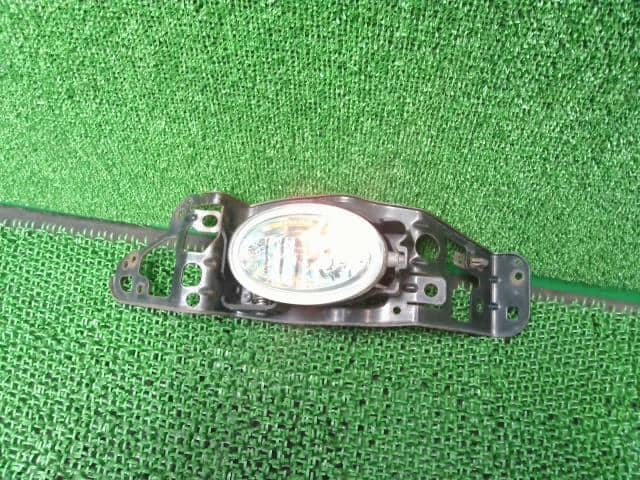 Left Fog Light HONDA Insight 2009 DAA-ZE2 — photo 1