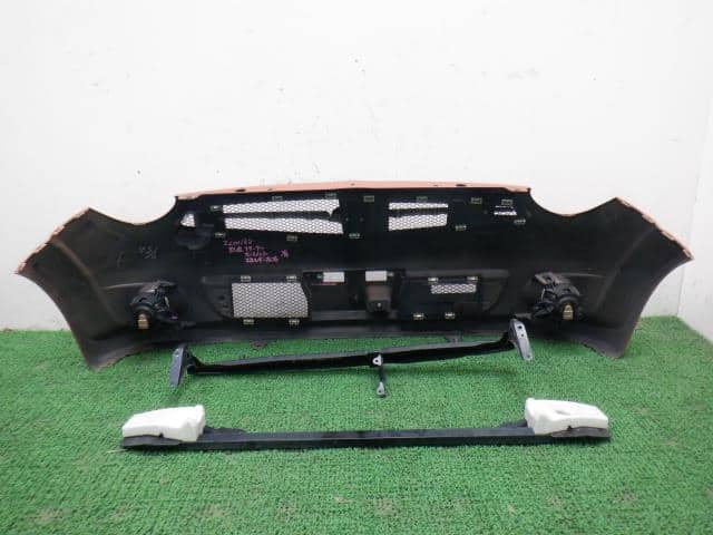 Front Bumper SUBARU R2 2005 DBA-RC1 57703KG050EE — photo 2
