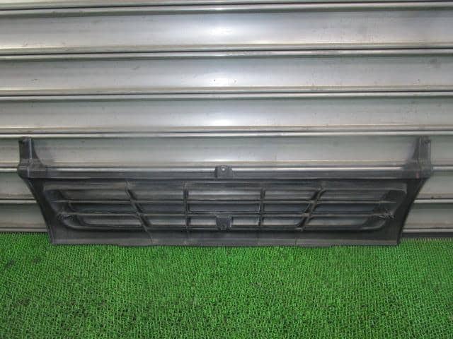 Radiator Grille HINO Ranger 2001 KK-FD1JGDE 763021250 — photo 2