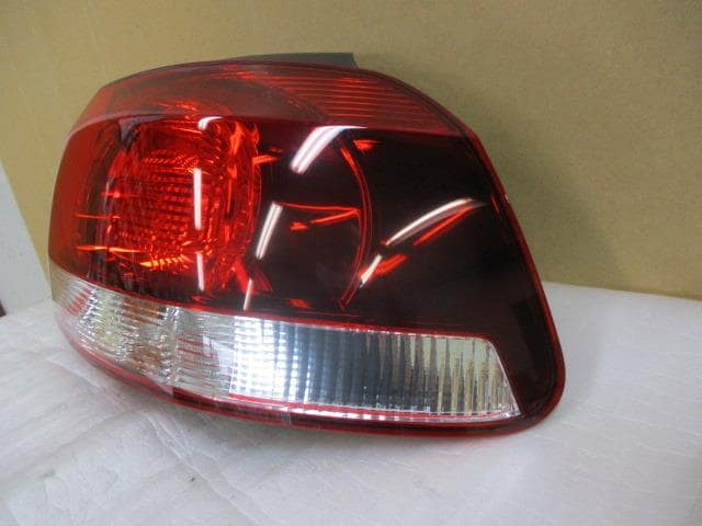 Right Tail Light VOLKSWAGEN Golf 2012 DBA-1KCAX 5K0 945 096M — photo 2